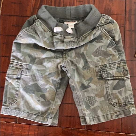 Boys/Bundle 4 shorts excellent condition - Picture 3 of 6